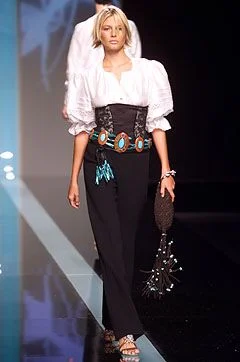 Look 15
